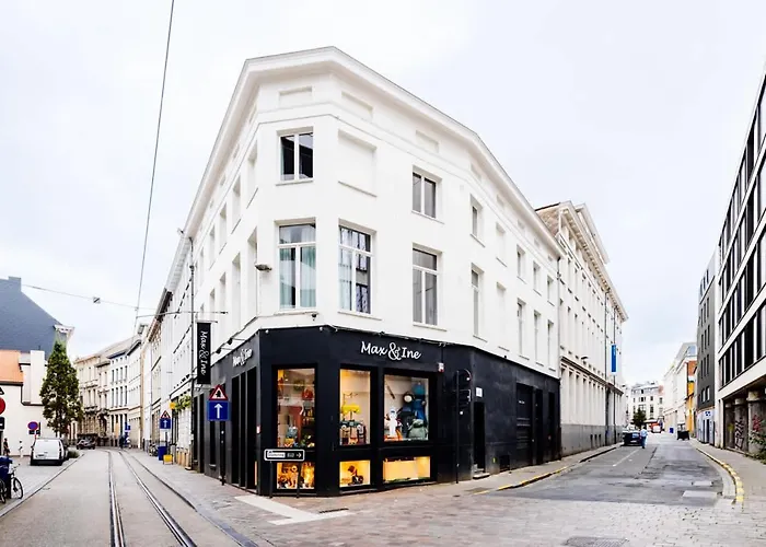 Huswell - Renovated In The Heart Of Vibrant Апартаменты